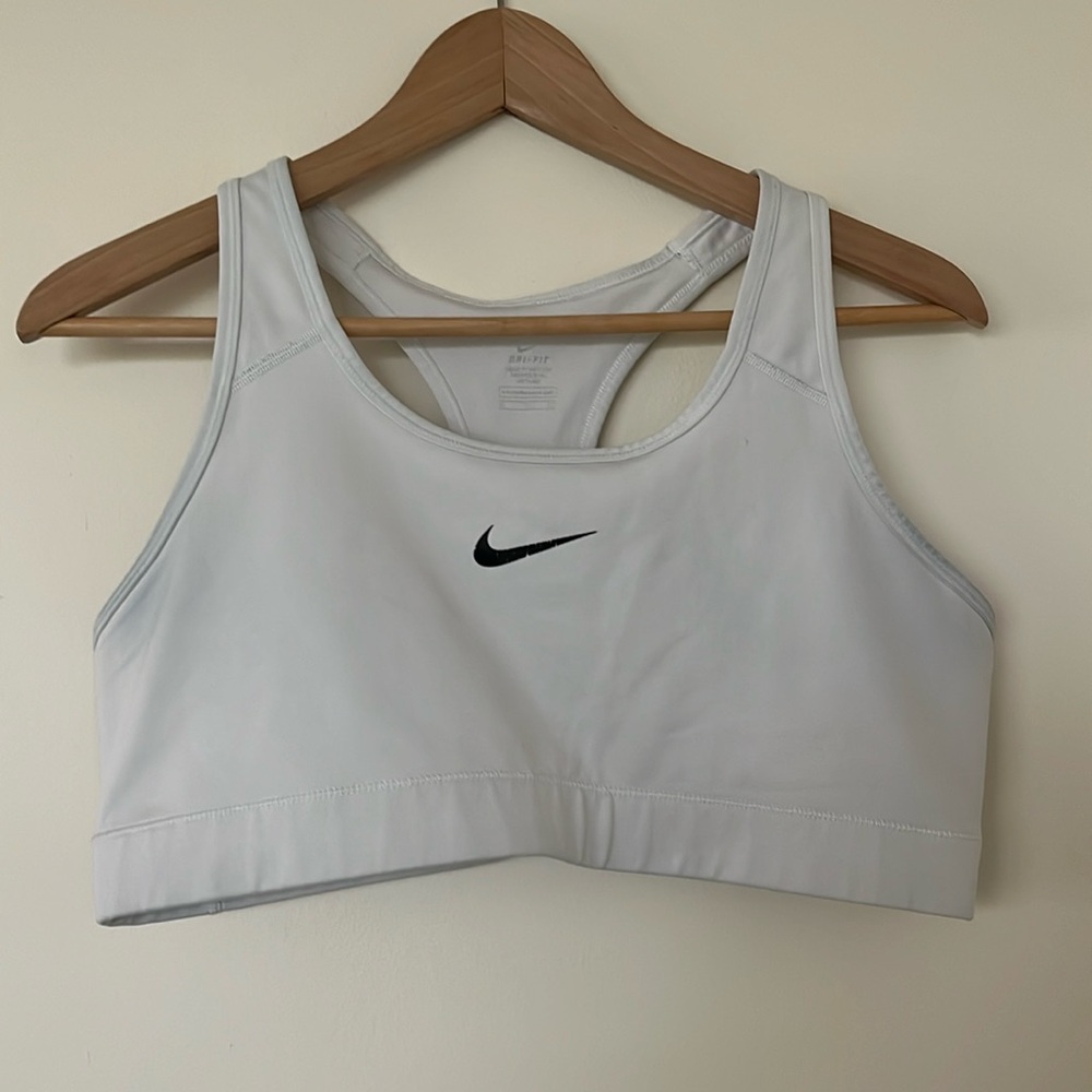 Nike DRI-FIT Sports Bra